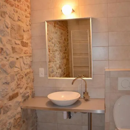 Chateau De Crawhez Propriete Luxueuse Avec Piscine Privee Gites-et-bien-etre Thimister