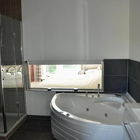 Σπίτι διακοπών Chateau De Crawhez Propriete Luxueuse Avec Piscine Privee Gites-et-bien-etre *