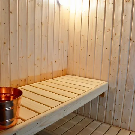 Chateau De Crawhez Propriete Luxueuse Avec Piscine Privee Gites-et-bien-etre Thimister