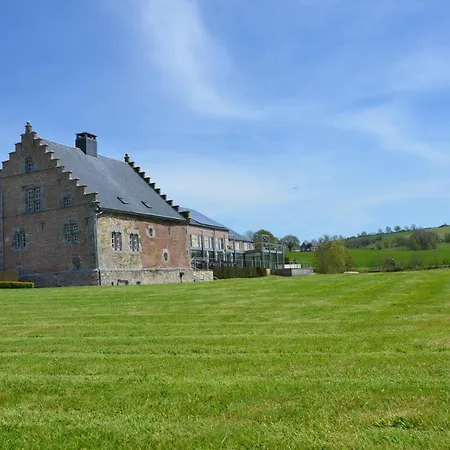 Chateau De Crawhez Propriete Luxueuse Avec Piscine Privee Gites-et-bien-etre *